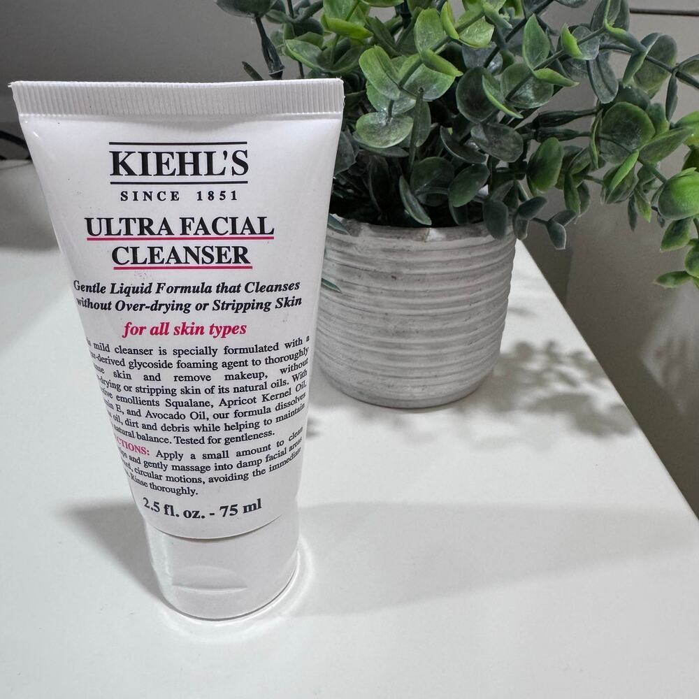 Kiehl's Ultra Facial Cleanser  for All Skin Types - 2.5 oz - New